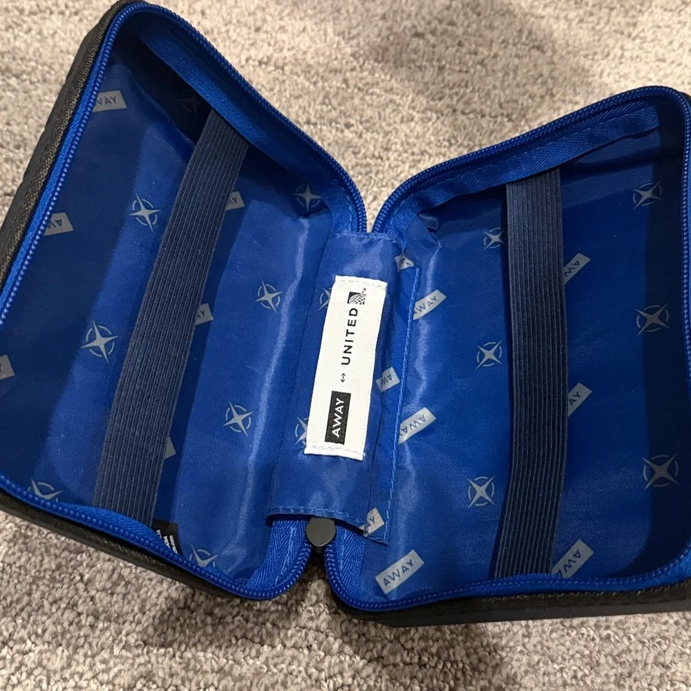 New Away United travel bag